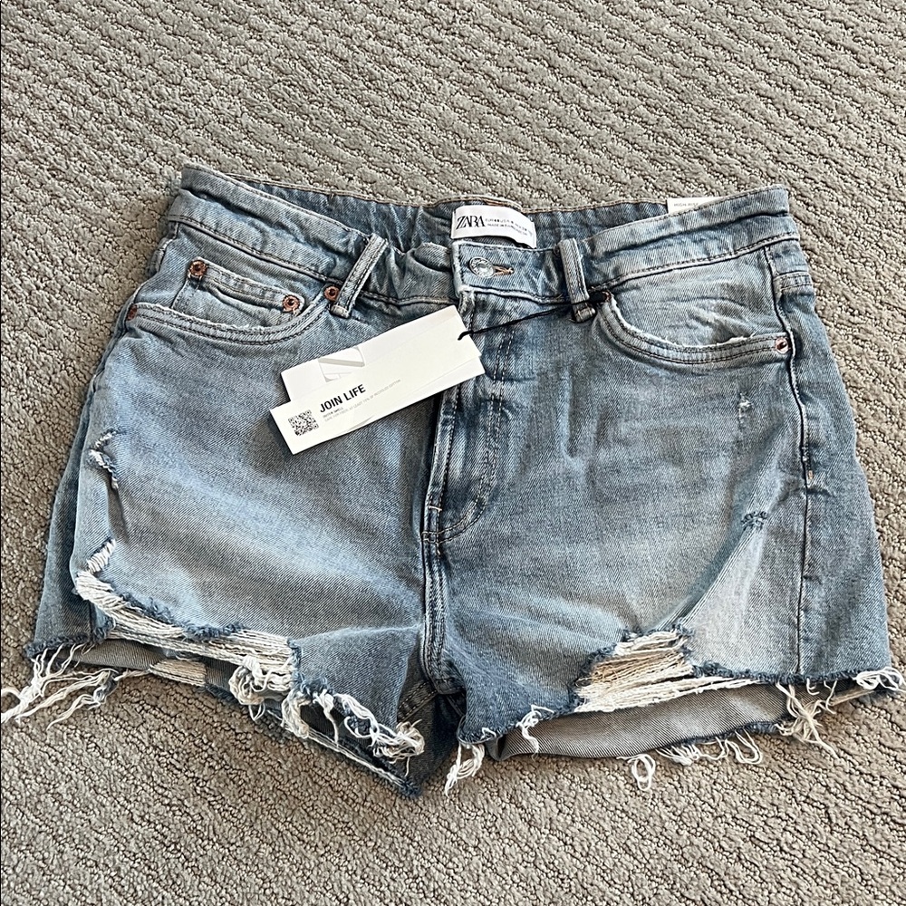 Zara Women's Ripped Jean Shorts - Light Blue